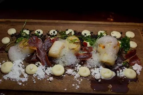 гребешки в ресторанах тапас, исландия, рейкьявик