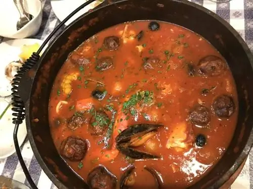 тушеное мясо в Old Clamhouse