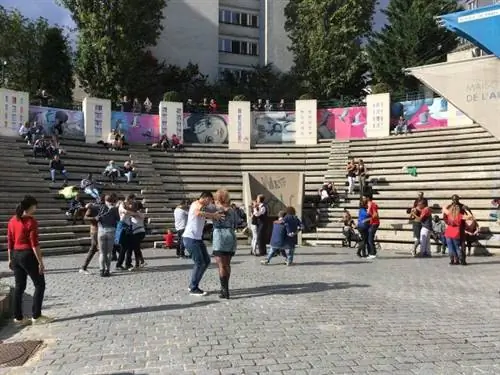 Танцы на открытом воздухе Путеводитель по Парижу
