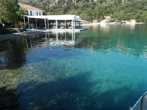 Spilia Bay и таверна Ionian