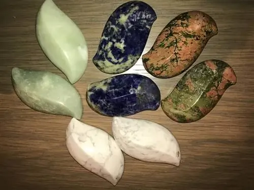 Некоторые камни финикийского курорта Некоторые камни финикийского курорта