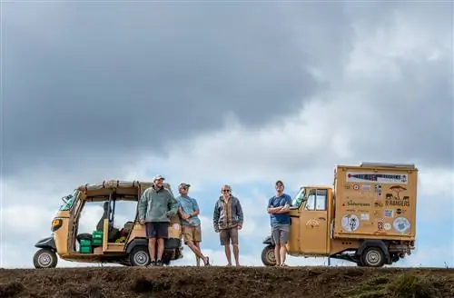 Tuk South:: Из Кении в Кейптаун на двух тук-туках