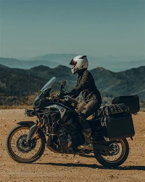 Overland Expo представила совершенный мотоцикл Overland Build для Africa Twin