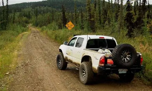 В одиночестве – безопасность движения по бездорожью на одном автомобиле