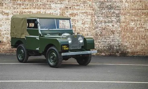 Land Rover построит 25 «новых» автомобилей серии I