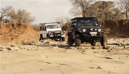 4xOverland: Land Rover Defender против Jeep Wrangler