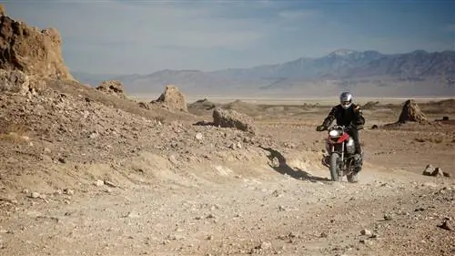 Обучение приключенческому мотоциклу: RawHyde