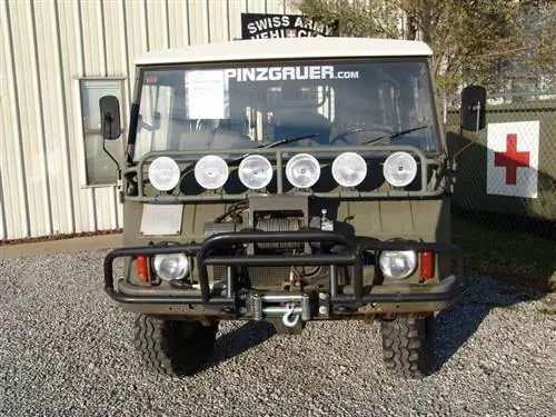 Ла Адуана: Steyr-Puch Pinzgauer 710 Hardtop 1974 года выпуска