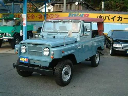 Ла Адуана: 1979 Nissan Patrol LWB