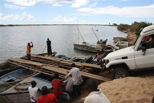 Лучшее на выставке: возрождение хорошо знакомого Land Cruiser