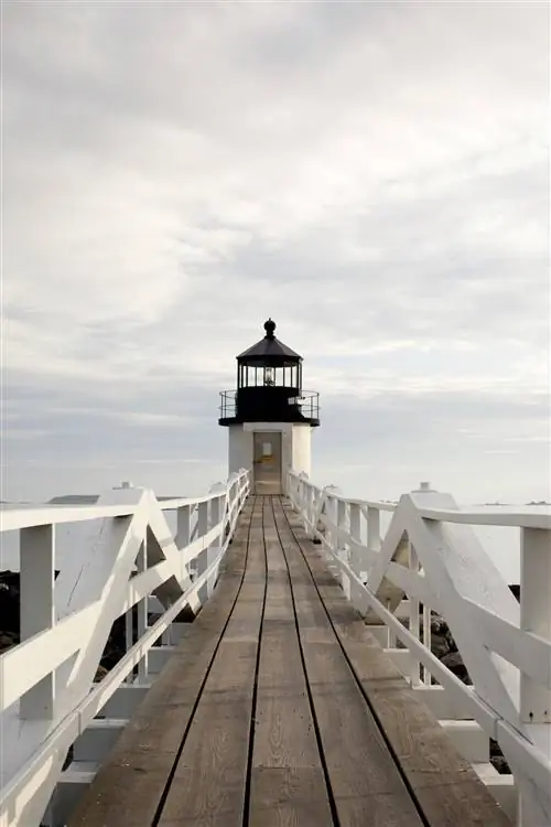 Несмотря на то, что мастерские S alt Water Farm ориентированы на приготовление пищи и основы садоводства, в окрестностях фермы каждый найдет что-то для себя.