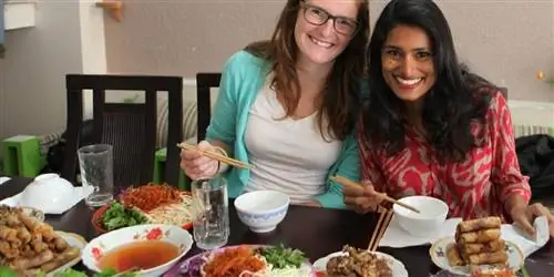 Избранные путешественники: Стефани и Ааши из Traveling Spoon