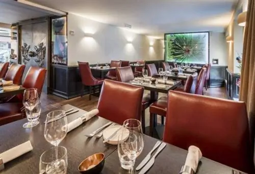 Ресторан Castlehill, недалеко от Дабди, Шотландия, изысканная шотландская кухня.