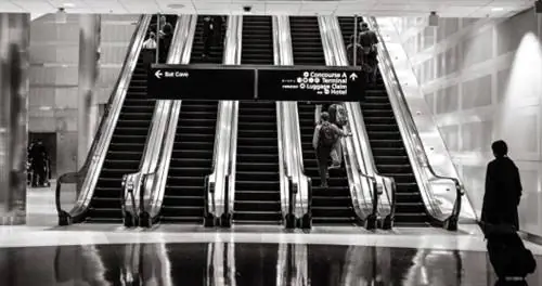 Должны ли предупреждения о путешествиях по всему миру удерживать вас от путешествий?