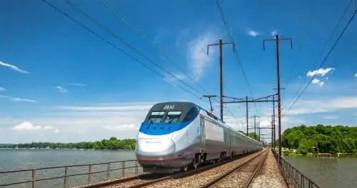 Получите 50 долларов за проезд на поезде во время распродажи к 50-летию Amtrak