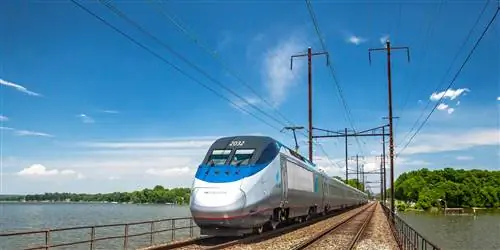 Получите 50 долларов за проезд на поезде во время распродажи, посвященной 50-летию Amtrak