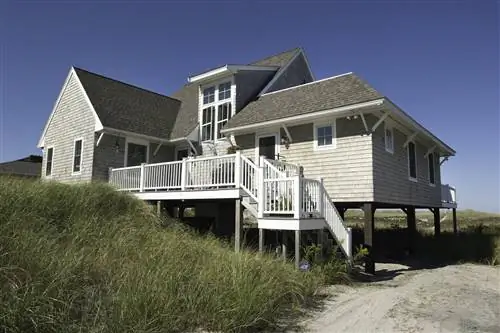 Собираетесь ли вы в одиночку или бронируете групповую поездку на пляж, в этом коттедже есть две единицы, которые вы можете забронировать по отдельности или вместе.