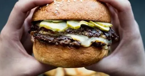 Обязательное питание: 10 блюд, которые нельзя пропустить в Канзас-Сити