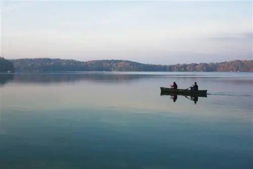 Озеро Элкхарт предлагает отличные возможности для катания на каноэ.
