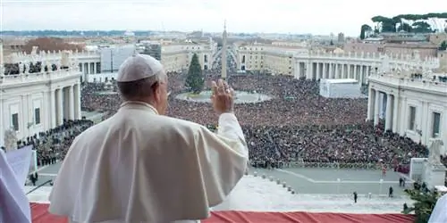 Да, вы можете устроить вечеринку в пинг-понг с Папой