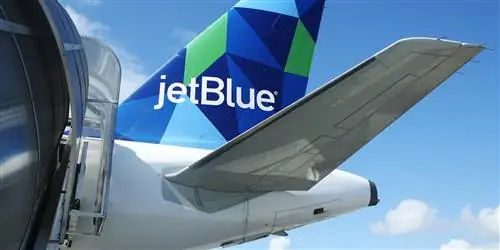 Первые лондонские рейсы JetBlue из Нью-Йорка взлетают