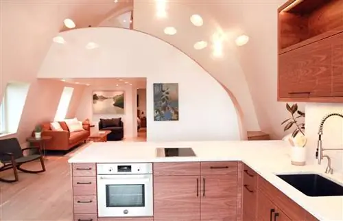 Гостевой дом Smith and Vallee Gallery оформлен художниками и выходит окнами на залив Самиш. Он расположен в центре города.