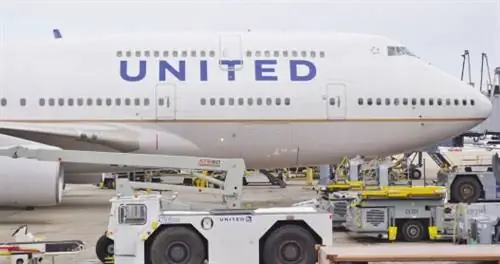 Развертывание 5G отложено после того, как авиакомпании предупредили о серьезных сбоях