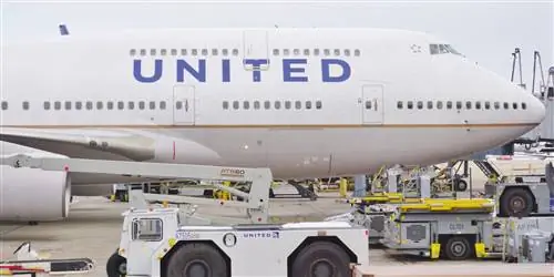 Внедрение 5G отложено после того, как авиакомпании предупредили о серьезных сбоях