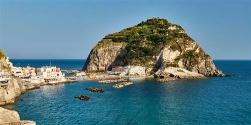 Сказочные острова, куда бегут итальянцы