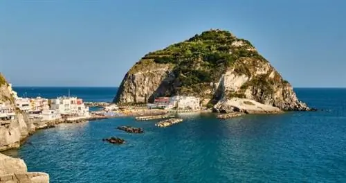 Сказочные острова, куда бегут итальянцы