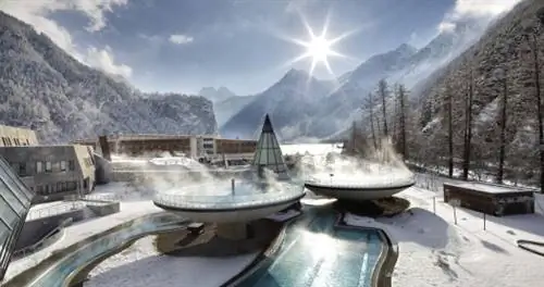 11 самых мечтательных и горячих горячих источников в мире