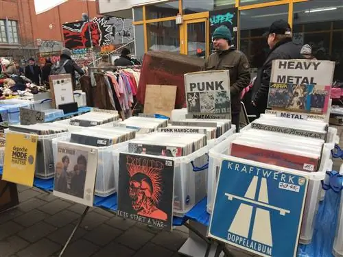 Музыкальные магазины в квартале Шанценфиртель.