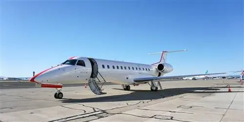 Каково летать частными рейсами по не очень частным ценам