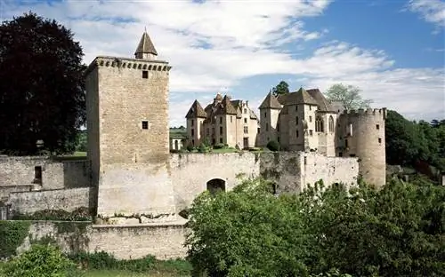 Шато-де-Куш когда-то был одним из самых важных оборонительных замков Бургундии.
