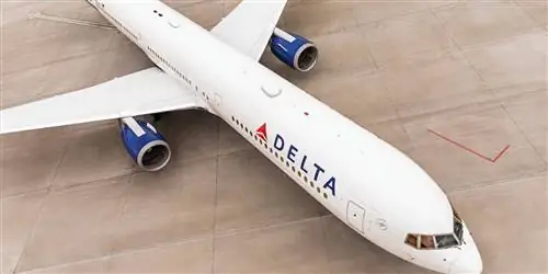 Delta сократит летнее расписание на 100 рейсов в день