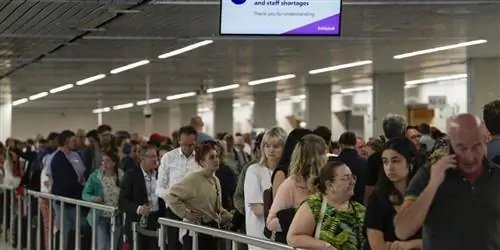 Почему авиаперевозки в Европе сейчас в таком беспорядке