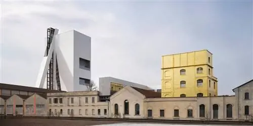 Крупнейший культурный центр Милана, Fondazione Prada, наконец завершен