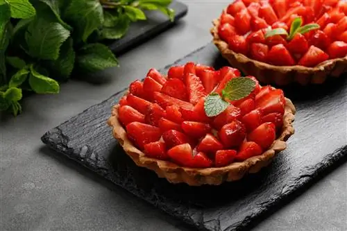 Tartelette aux fraises - незаменимое сезонное лакомство.