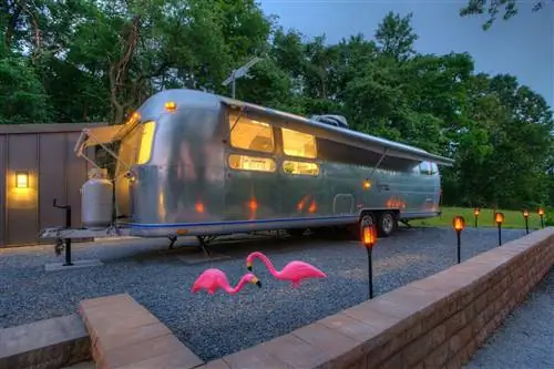 Этот Airstream добавляет в страну амишей новый вид ретро.