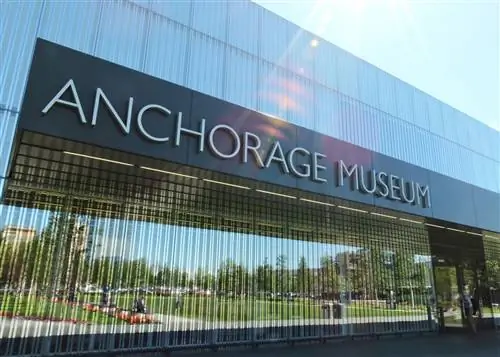 Музей Анкориджа охватывает историю штата.
