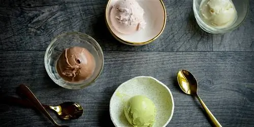 Деготь, спагетти и другие совершенно настоящие вкусы мороженого, которые нужно попробовать в Европе