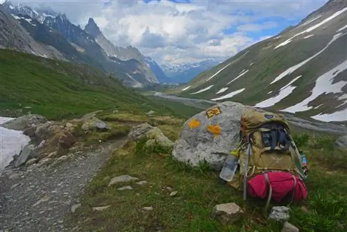Рюкзак Osprey был одним из немногих предметов надлежащего походного снаряжения, которое у меня было в Европе.