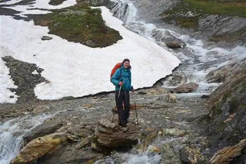 В 20 лет Дороти была одной из немногих путешественников моложе меня и единственной другой женщиной, путешествующей в одиночку, которую я встретил на тропе.