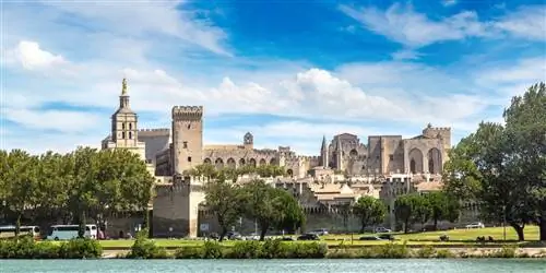 Места, где осенью ваш доллар США пойдет далеко