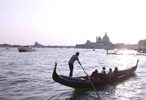 Гондола в Венеции, Италия