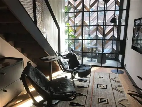 Отель Paramount House в Серри-Хиллз источает прохладу, от дизайна интерьера до отголосков прошлой жизни в качестве киностудии.