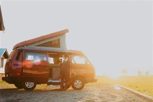 Компания Peace Van Rentals специализируется на различных типах кемперов Volkswagen.