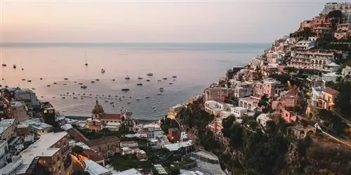 10 красивых пляжных направлений, предлагающих культурную сторону