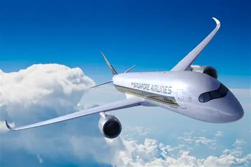 Сверхдальнемагистральные рейсы Singapore Airlines выполняются на сверхдальнемагистральных самолетах Airbus A350-900ULR.
