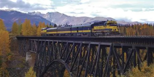 Вы все еще можете остановить поезд в глубинке Аляски